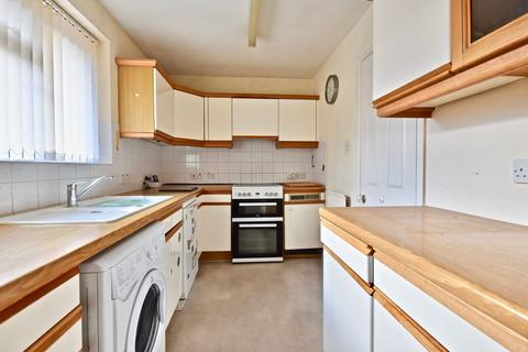 2 bedroom flat for sale, Leatherhead Road, Ashtead KT21