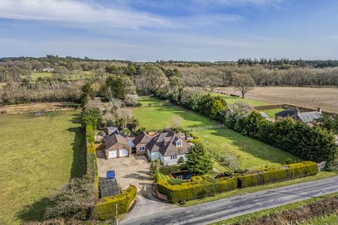 4 bedroom detached house for sale, North Ripley, Christchurch