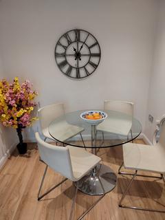 2 bedroom apartment for sale, Station Road, New Barnet EN5