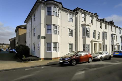 1 bedroom apartment for sale, Norfolk Road, Littlehampton BN17