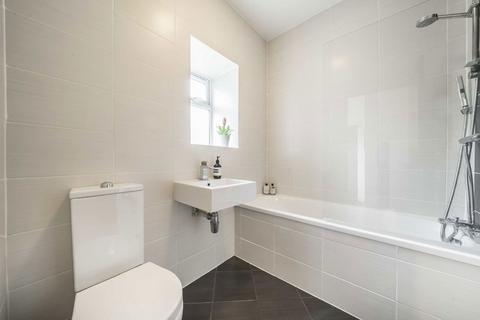 Flat 4, 1 Basing Court, London, SE15 5BF
