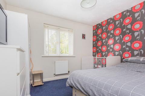 97 Ebbw Vale Road, Irthlingborough, Wellingborough, NN9 5YB