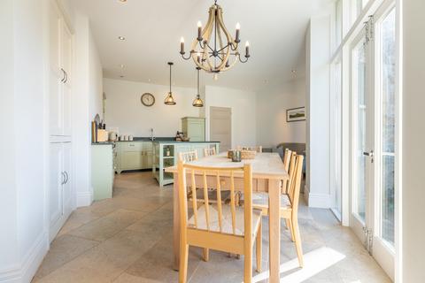 12 Bective Road, Kirkby Lonsdale, Carnforth, LA6 2BG