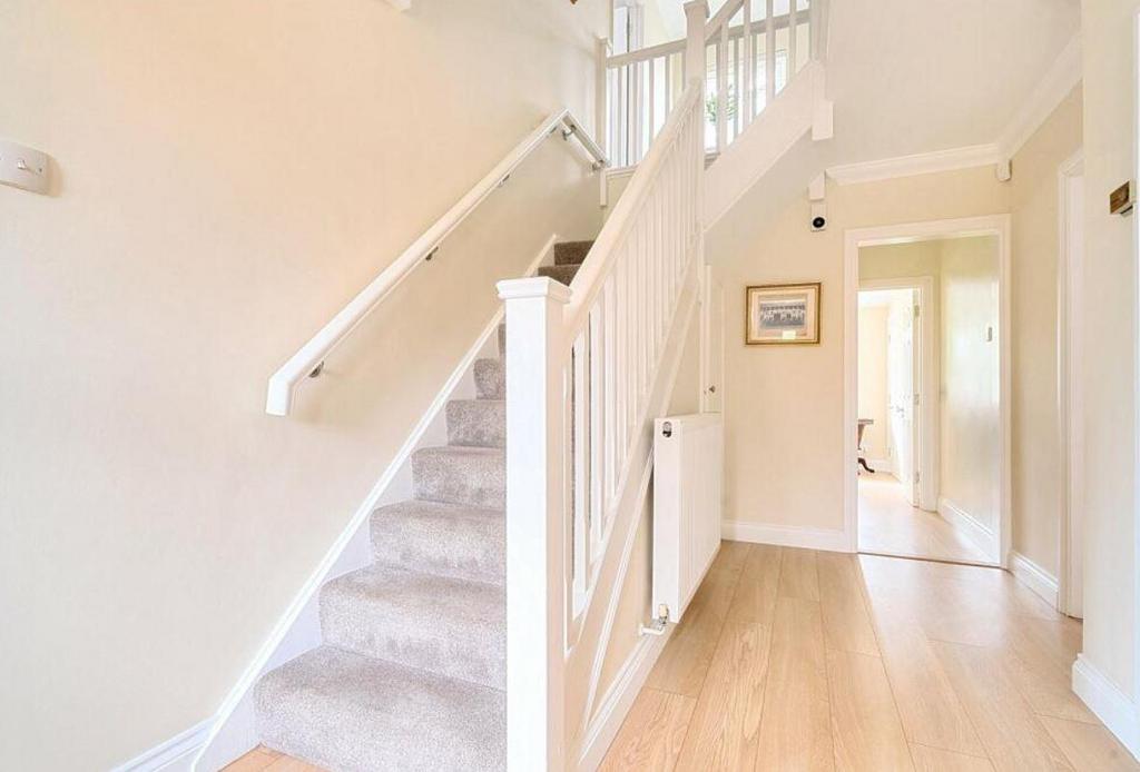 Hallway.JPG