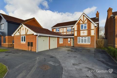 4 bedroom detached house for sale, Postern Road, Tatenhill