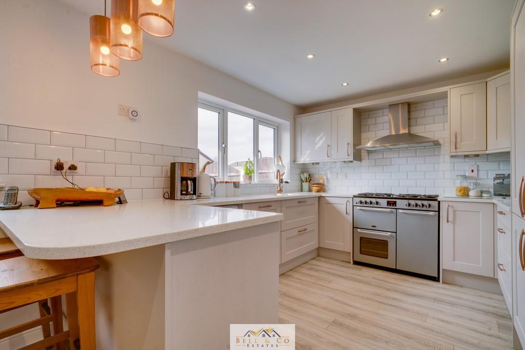 Kitchen Diner 1