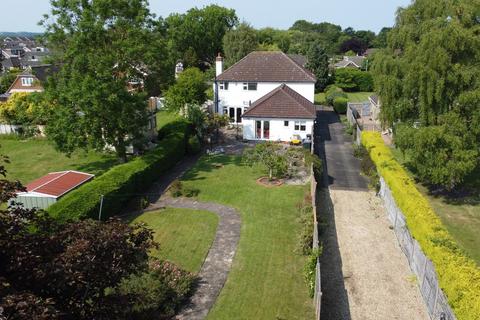 4 bedroom detached house for sale, Tetney Lane, Holton-le-Clay DN36 5AU
