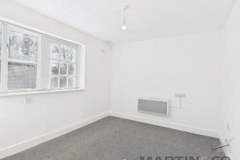 undefined, Bricket Lodge, Lye Lane