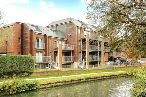 2 bedroom apartment to rent, Aquatico, Guildford GU1