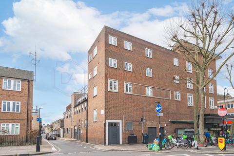 Studio to rent, Wolsey Mews, Kentish Town, London