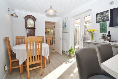 6 The Lynx, Cambridge, CB1 9GE