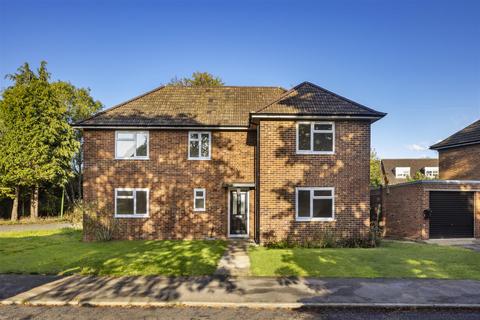 4 bedroom detached house for sale, Mouchotte Close, Biggin Hill TN16