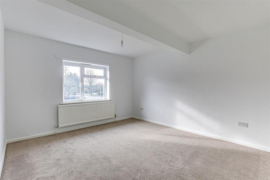13 Bedroom.jpg