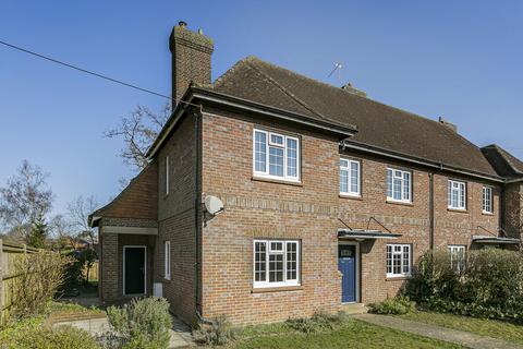 4 bedroom semi-detached house to rent, Brook Road, Wormley