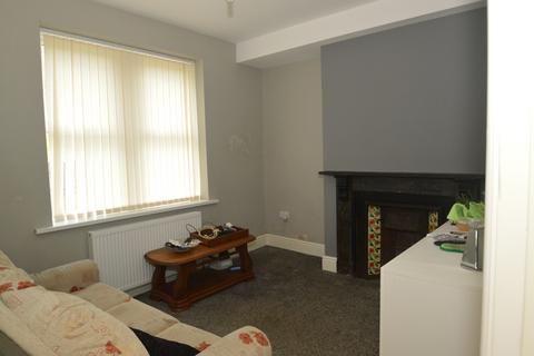 2 bedroom ground floor flat to rent, Tulip Street, Gateshead, NE10