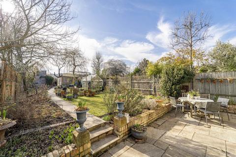 4 bedroom semi-detached house for sale, Park Road, Crouch End N8