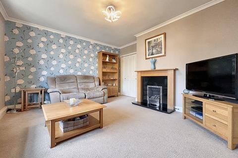 66 Rickman Hill, Coulsdon, CR5 3DP