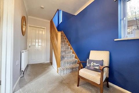 66 Rickman Hill, Coulsdon, CR5 3DP