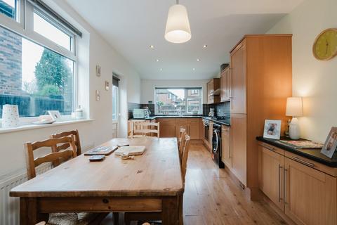 15 Berwick Avenue, Urmston, Manchester, M41 9QS