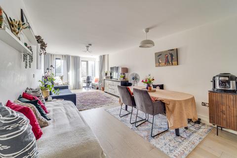 2 bedroom apartment for sale, Rossetti Court, Archway Road N6