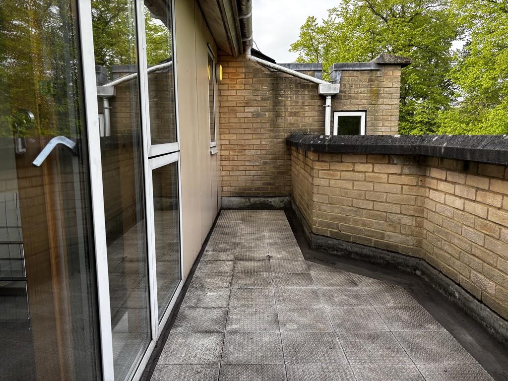 Lounge balcony