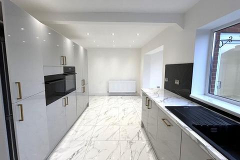 31 Holbeche Road, Sutton Coldfield, B75 7LL