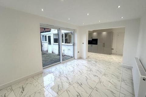 31 Holbeche Road, Sutton Coldfield, B75 7LL