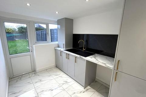 31 Holbeche Road, Sutton Coldfield, B75 7LL