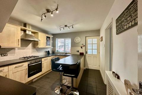 15 Valley Close, Waltham Abbey, EN9 2DU