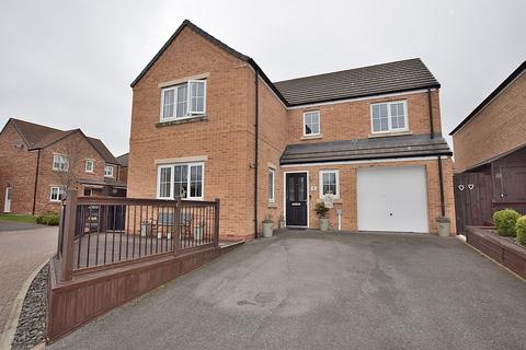 4 bedroom detached house for sale, Wetherby Close, Colburn