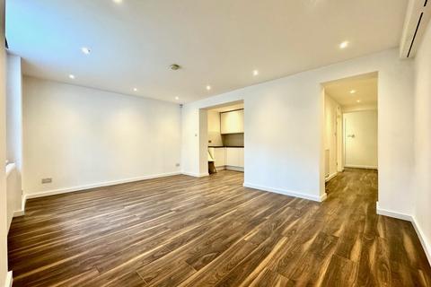 2 bedroom flat to rent, New Cross Road, London SE14