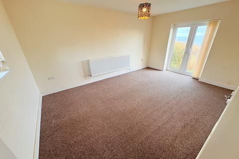 2 bedroom semi-detached house to rent, Dyfed Avenue, Townhill, Swansea