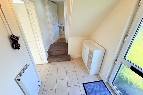 2 bedroom semi-detached house to rent, Dyfed Avenue, Townhill, Swansea