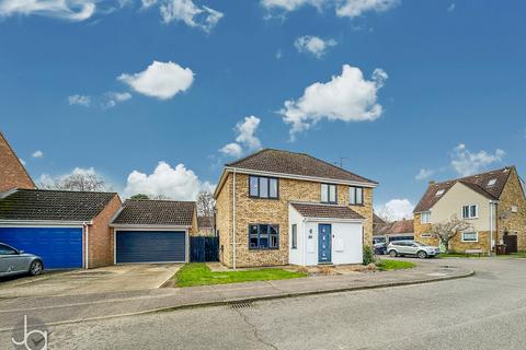 4 bedroom detached house for sale, Jefferson Close, Colchester