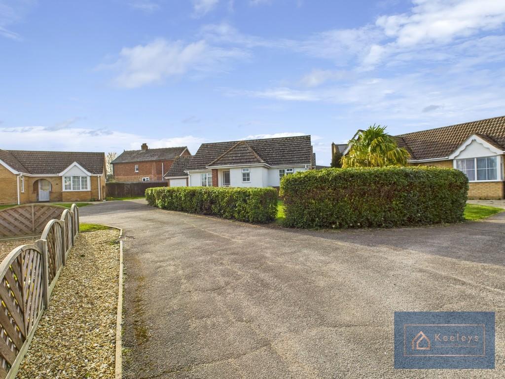 Driveway to bungalow