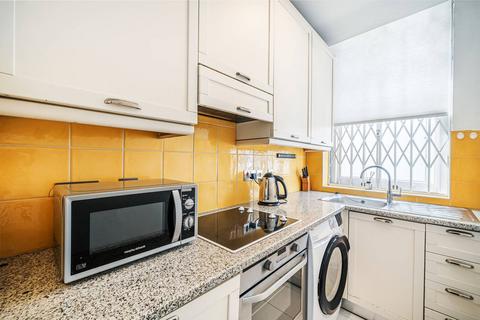 1 bedroom flat for sale, Queens Gate, South Kensington, London, SW7