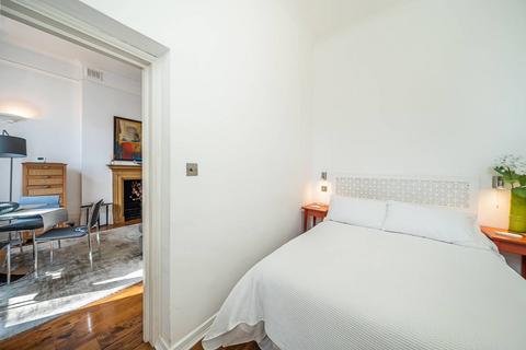 1 bedroom flat for sale, Queens Gate, South Kensington, London, SW7