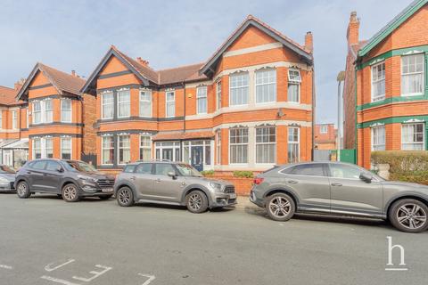 4 bedroom semi-detached house for sale, Manor Road, Hoylake CH47