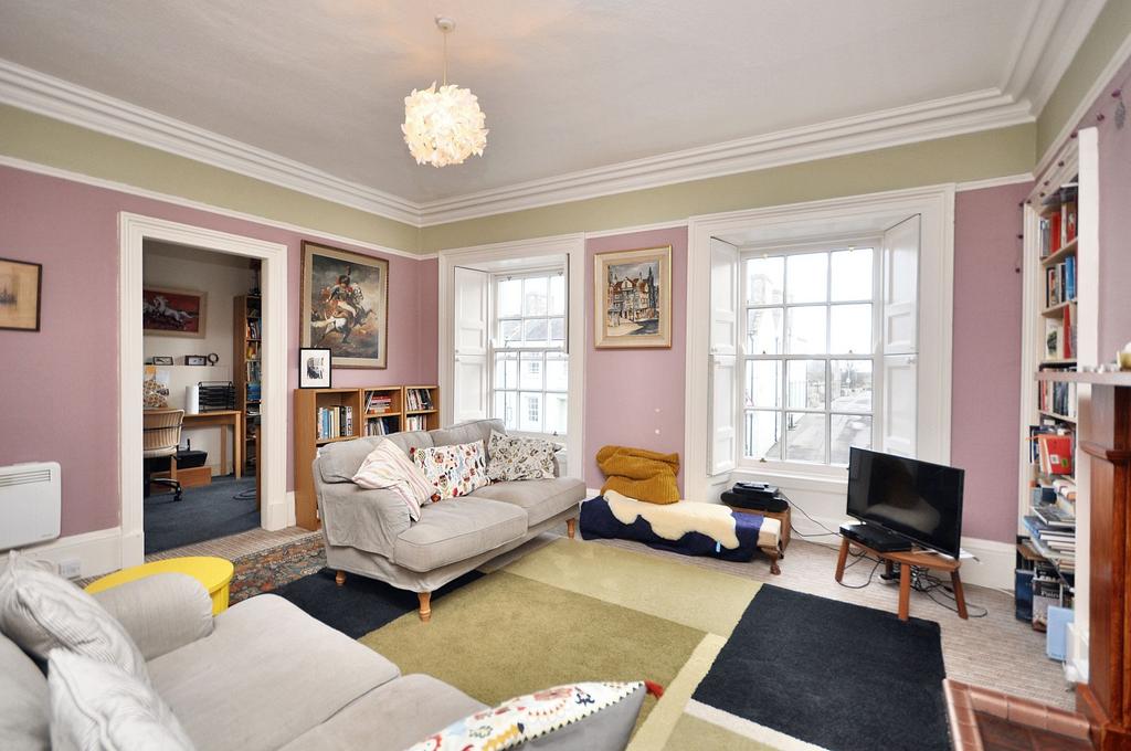 Upper Lounge