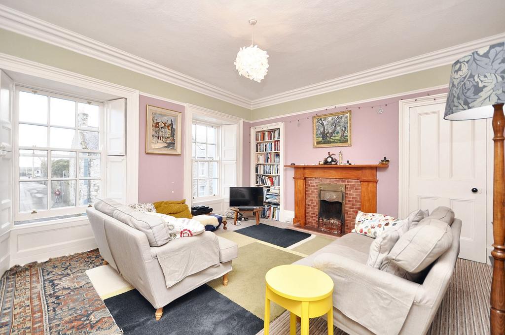 Upper Lounge