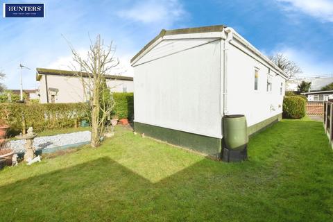 1 bedroom mobile home for sale, first avenue Ashfield Park, Scunthorpe