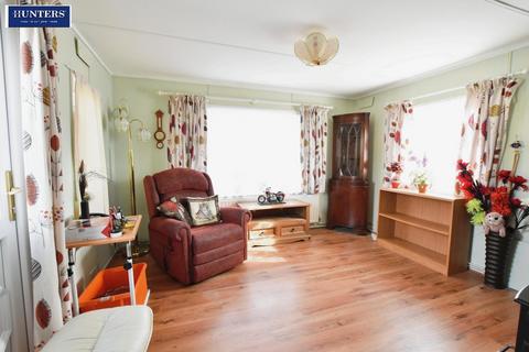 1 bedroom mobile home for sale, first avenue Ashfield Park, Scunthorpe