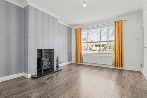 2 bedroom end of terrace house for sale, Birniehill Avenue, Bathgate, West Lothian, EH48 2RR