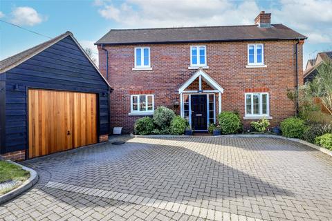 4 bedroom detached house for sale, Tanners Reach, Petersfield, GU32