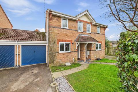 2 bedroom semi-detached house for sale, Ashbrook Close, Uttoxeter ST14