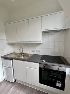 1 bedroom flat to rent, Queens Park Road, Queens Park