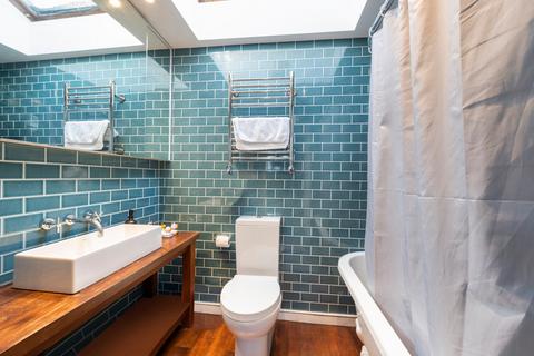 2 bedroom flat for sale, Holly Bush Vale, Hampstead Village, London