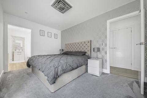 37a Monterey Close, Bexley, DA5 2BX