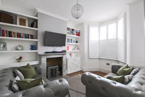 27 Vale Road, Northfleet, Gravesend, DA11 9RE
