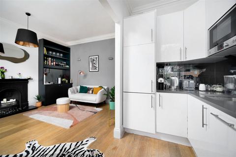 1 bedroom apartment for sale, Randolph Avenue, Maida Vale W9